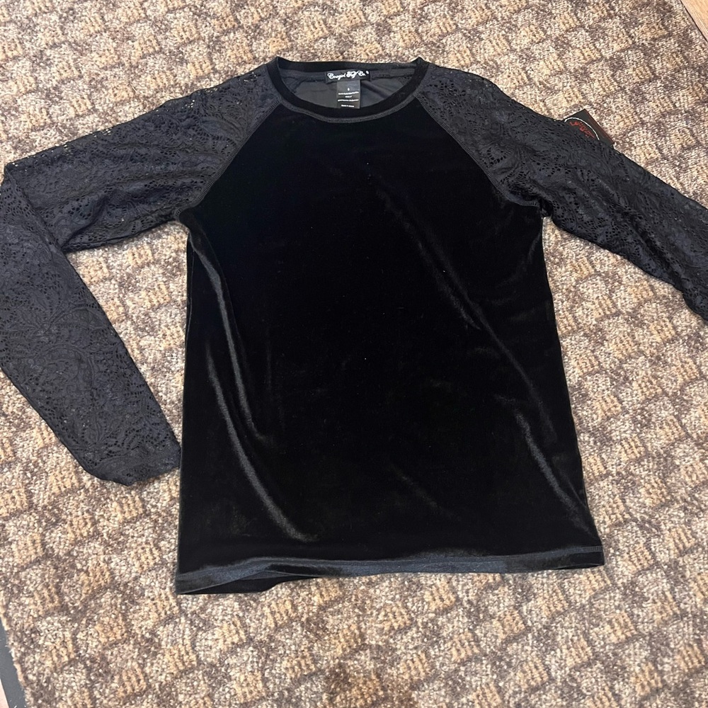 Cowgirl Tuff Black Lace Velvet Top